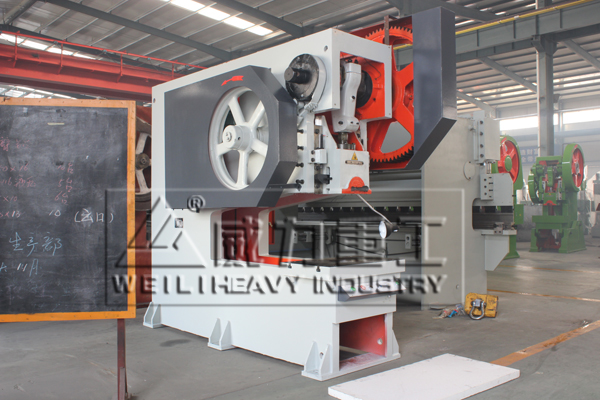 63噸鋼板深喉沖床沖床深喉1250mm