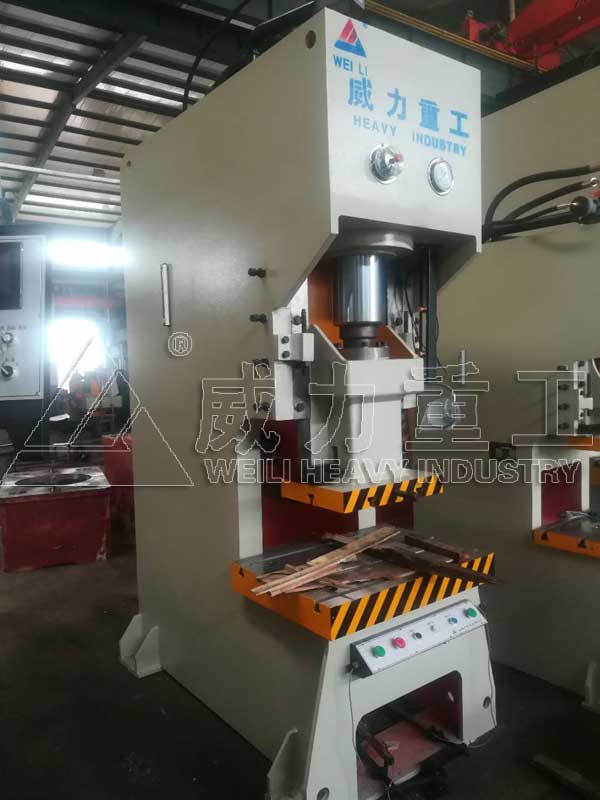 100噸c型液壓沖床