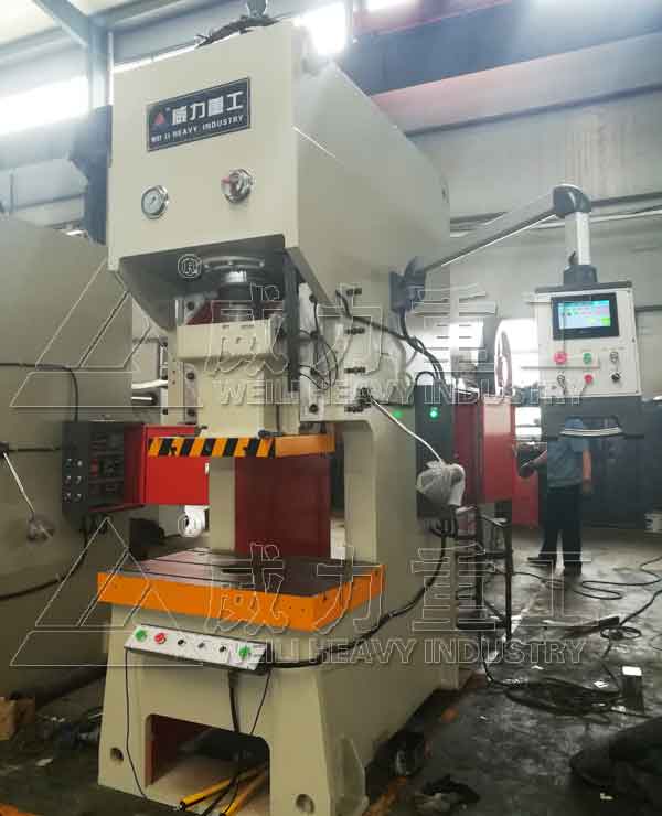 拉伸成型專用100噸液壓沖床如何實(shí)現(xiàn)拉伸功能？