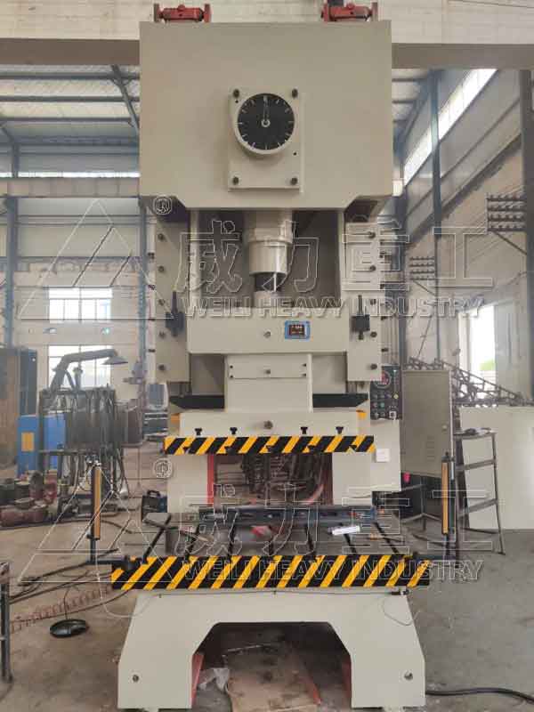 JH21-200噸氣動沖床